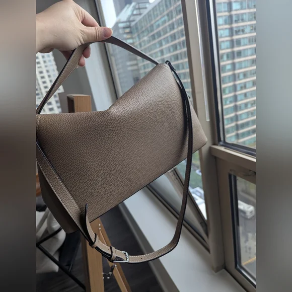 Designer Inspired Bag - Picture 2 of 7